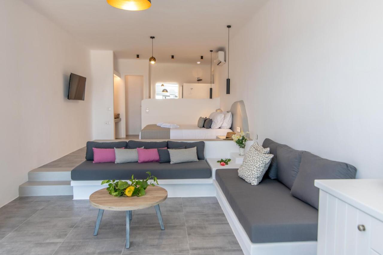 Parathyro Sto Aigaio 2 - Small Suites Tínos Exteriör bild